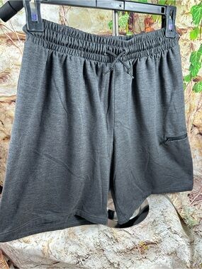 Girls SZ 14/16 athletic works shorts with zippered pockets, 0213